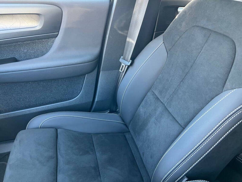 2022 Volvo C40 Recharge Pure Electric P8