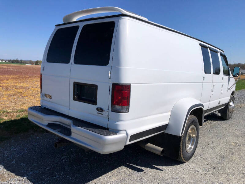 2002 Ford E-Series E-350 SD