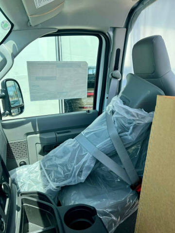 2024 Ford E-Series