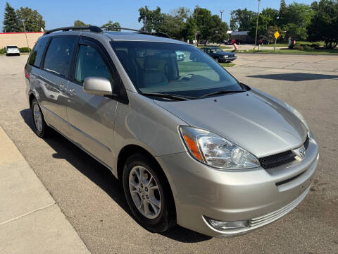 2004 Toyota Sienna XLE 7 Passenger