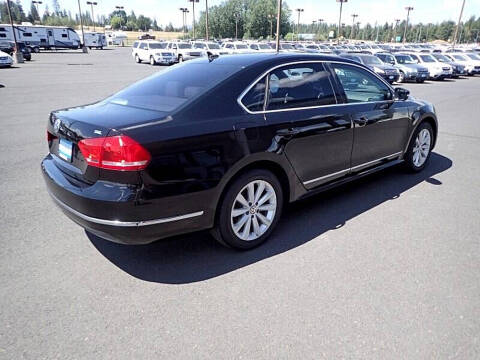 2013 Volkswagen Passat SEL Premium
