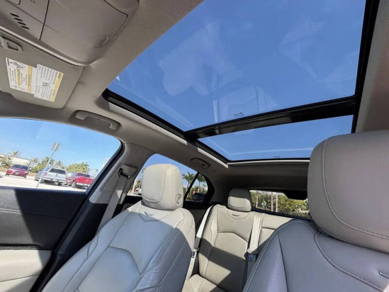 2019 Cadillac XT4 Premium Luxury