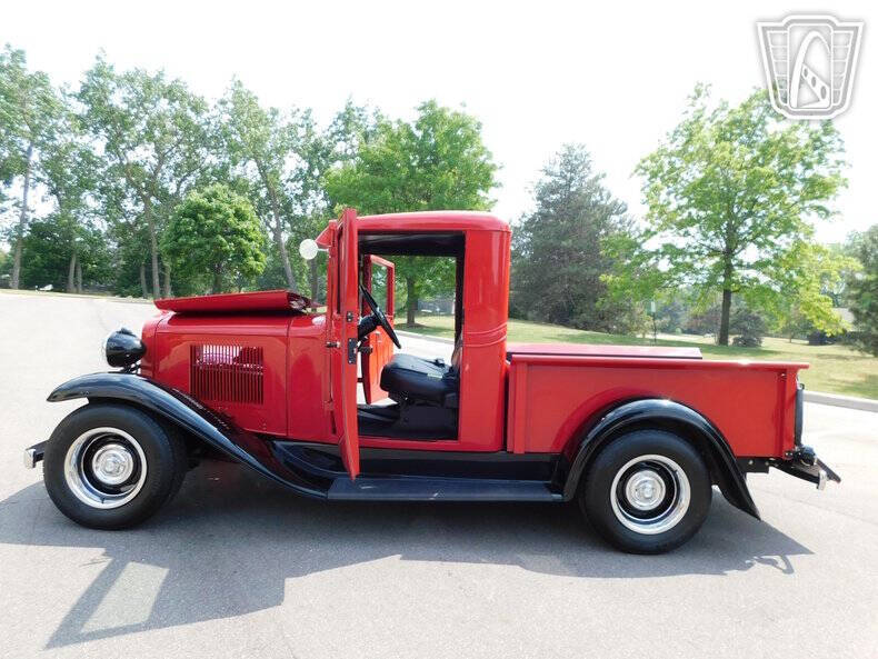 1933 Chevrolet Apache