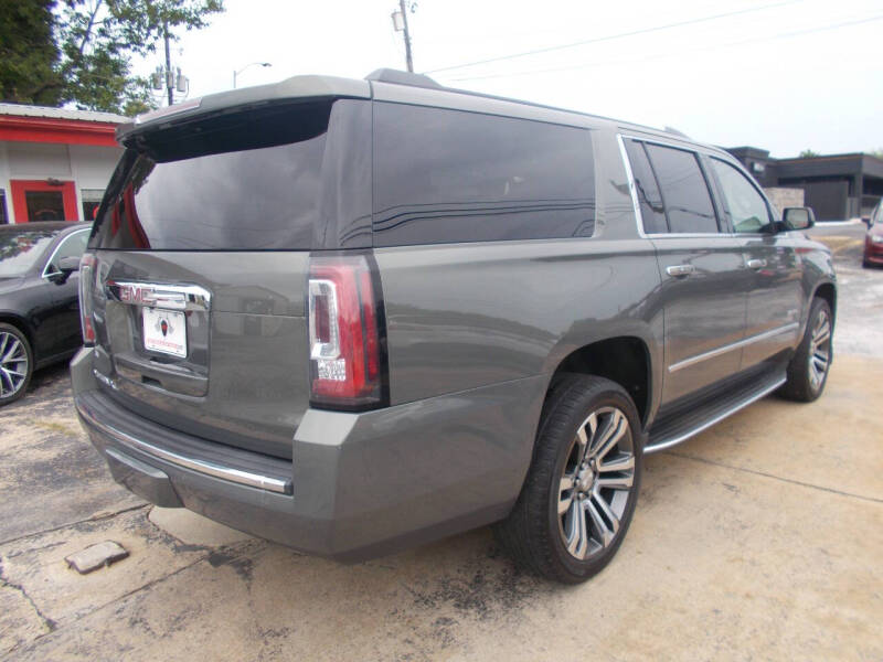 2017 GMC Yukon XL Denali