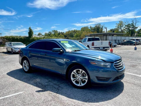 2018 Ford Taurus for sale at Fernando's Auto Sales LLC. in Dallas TX