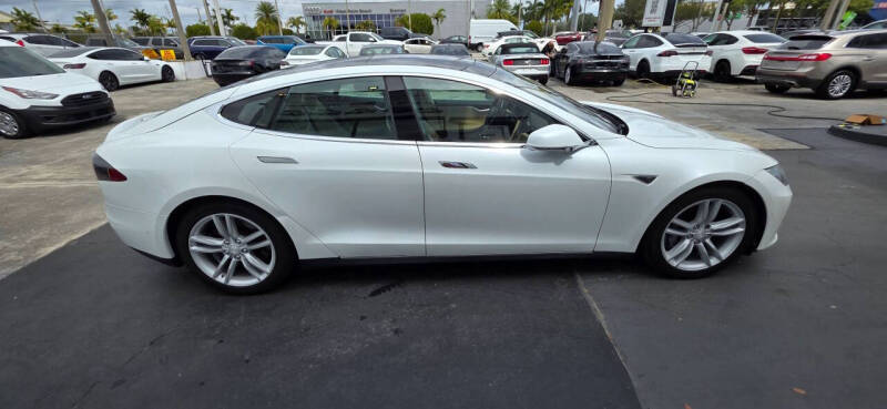 2014 Tesla Model S