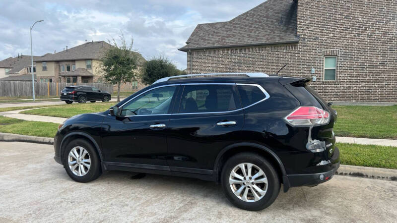 2014 Nissan Rogue SV photo 4