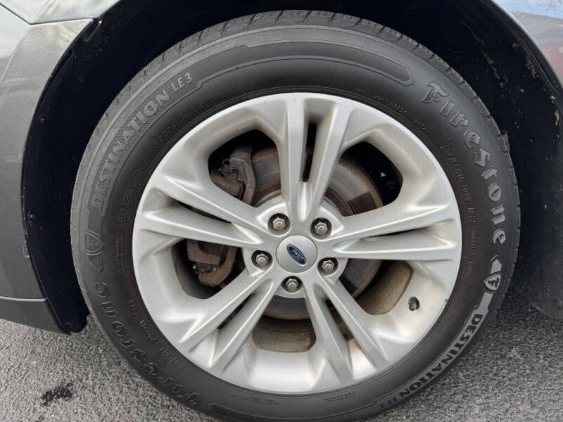 2018 Ford Taurus SEL