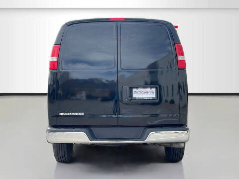 2024 Chevrolet Express 2500