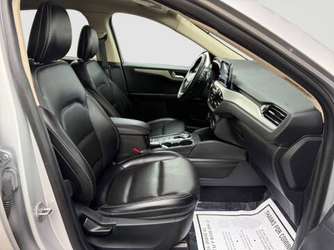 2020 Ford Escape SEL