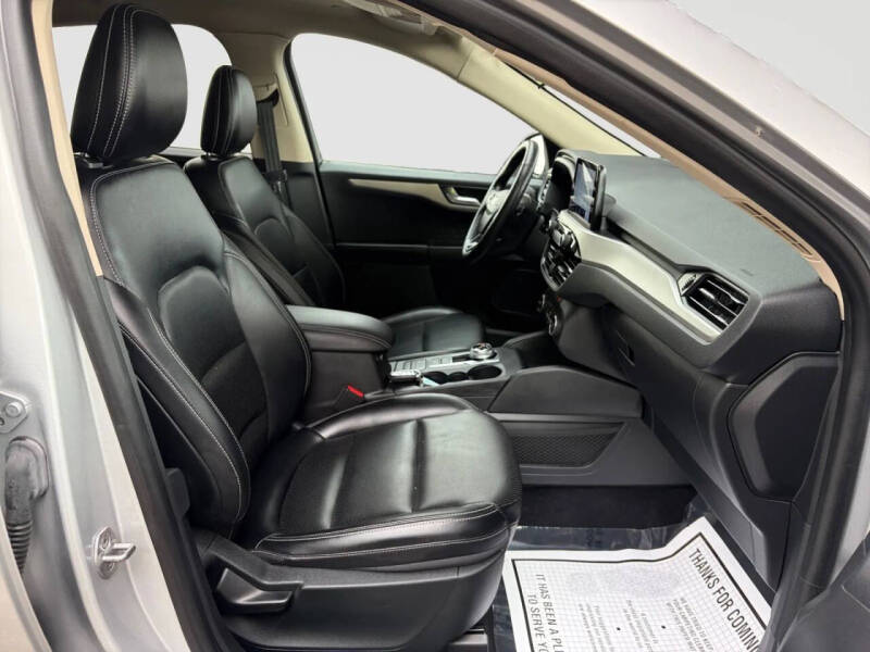 2020 Ford Escape SEL