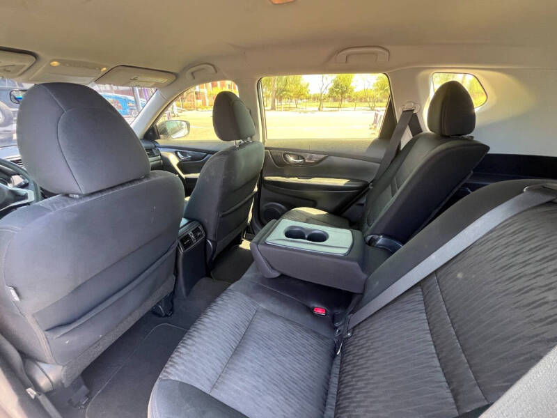 2017 Nissan Rogue SL