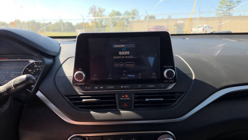 2021 Nissan Altima 2.5 SV