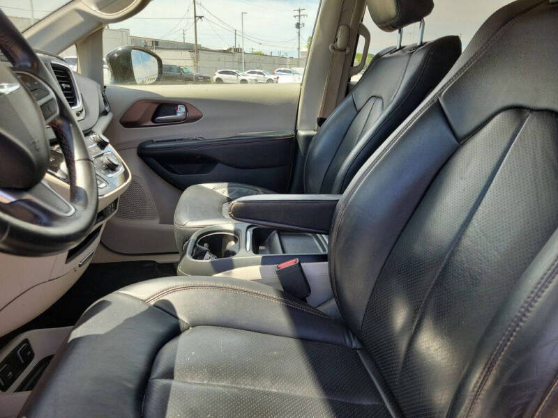 2018 Chrysler Pacifica Touring L
