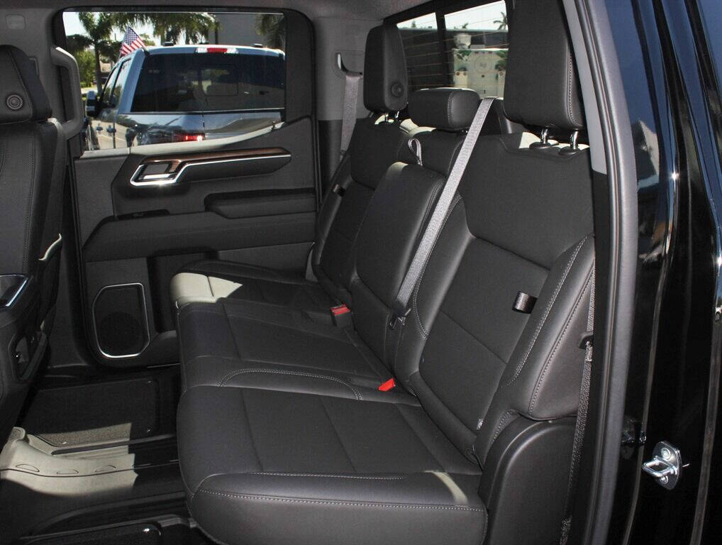 2022 Chevrolet Silverado 1500  - $56,995