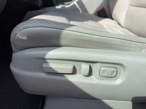 2011 Honda Pilot EX-L w/DVD