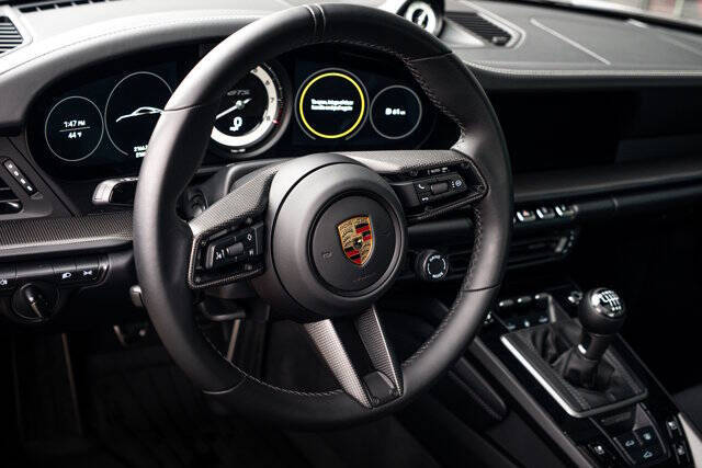 2024 Porsche 911 Carrera 4 GTS