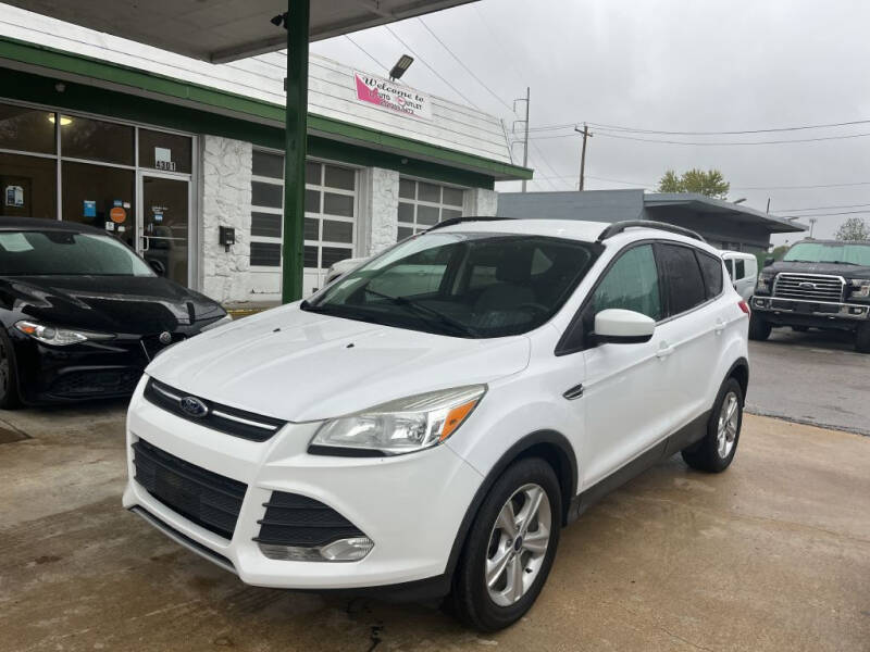 2015 Ford Escape for sale at Auto Outlet Inc. in Houston TX