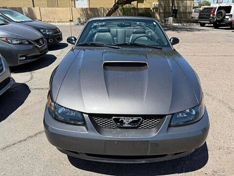 2004 Ford Mustang GT Deluxe