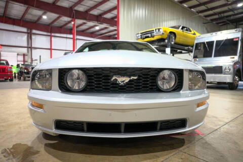 2005 Ford Mustang GT Premium