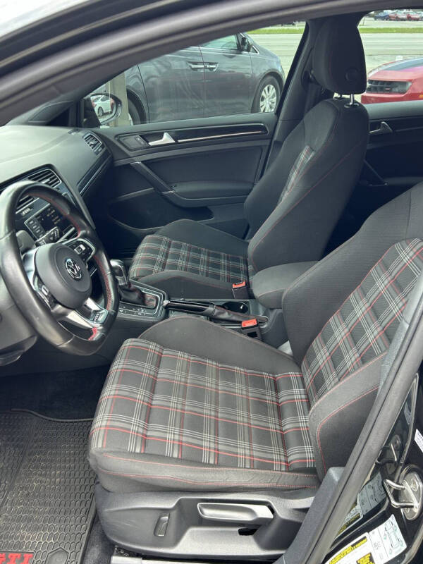 2017 Volkswagen Golf GTI S