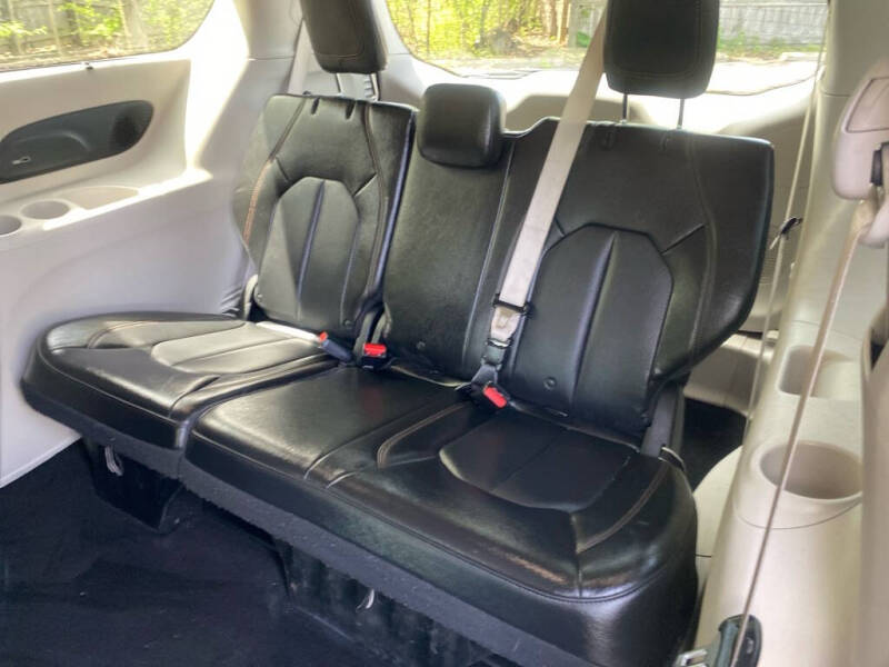 2018 Chrysler Pacifica Touring L Plus