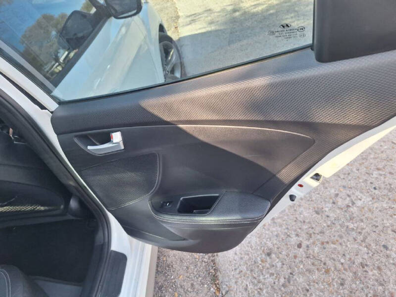 2015 Hyundai Veloster Turbo