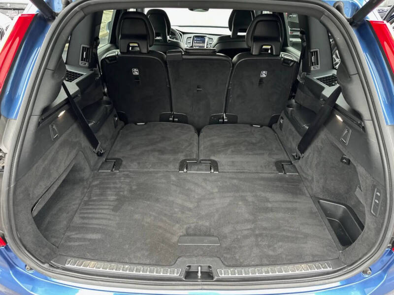 2016 Volvo XC90 T8 eAWD R-Design