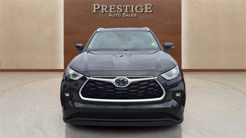 2022 Toyota Highlander Hybrid XLE