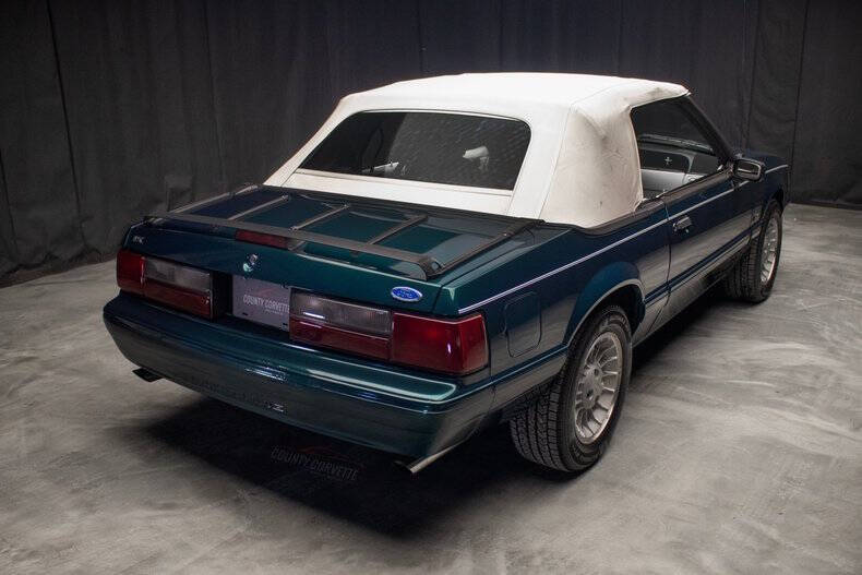 1990 Ford Mustang