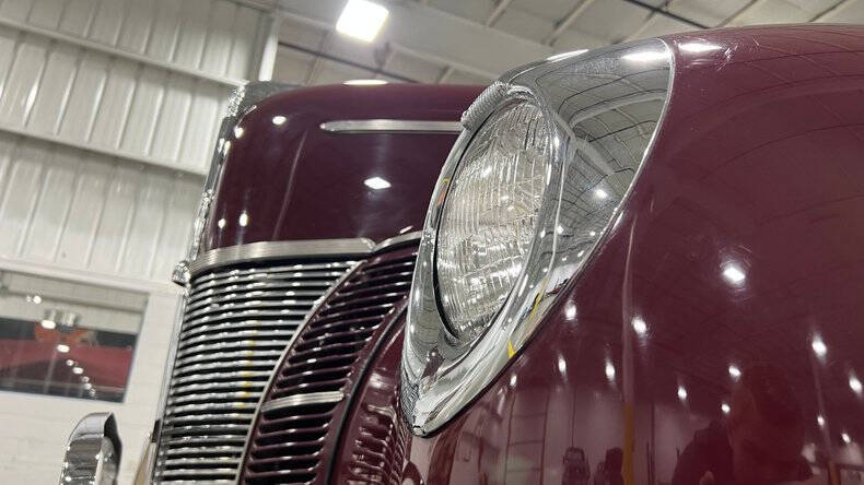 1940 Ford Deluxe