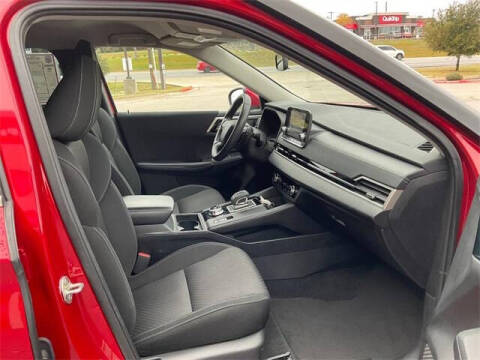 2022 Mitsubishi Outlander ES