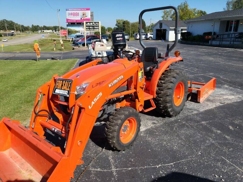 2019 Kubota L2501 for sale at Lewis Auto in Mountain Home AR