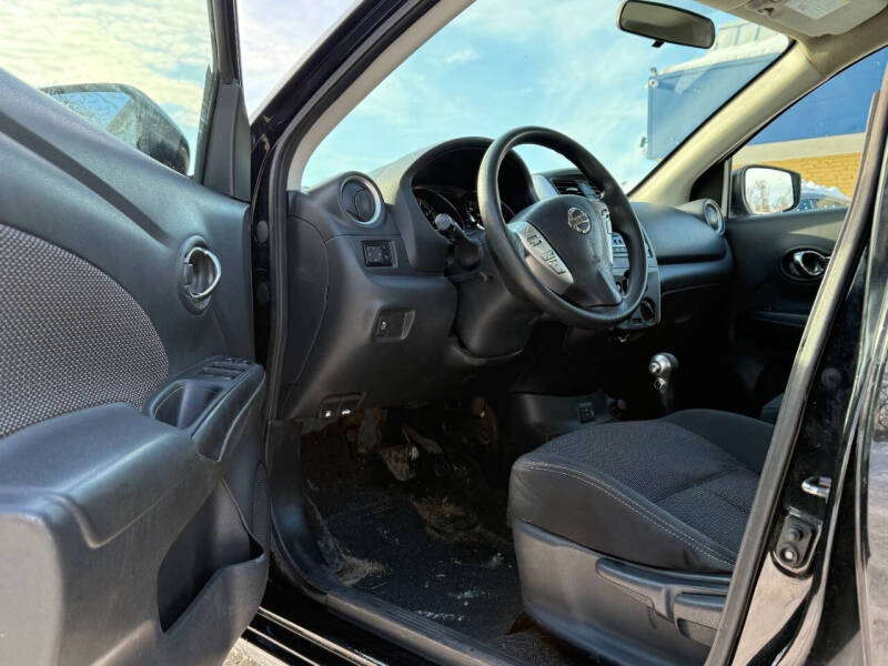 2018 Nissan Versa S Plus