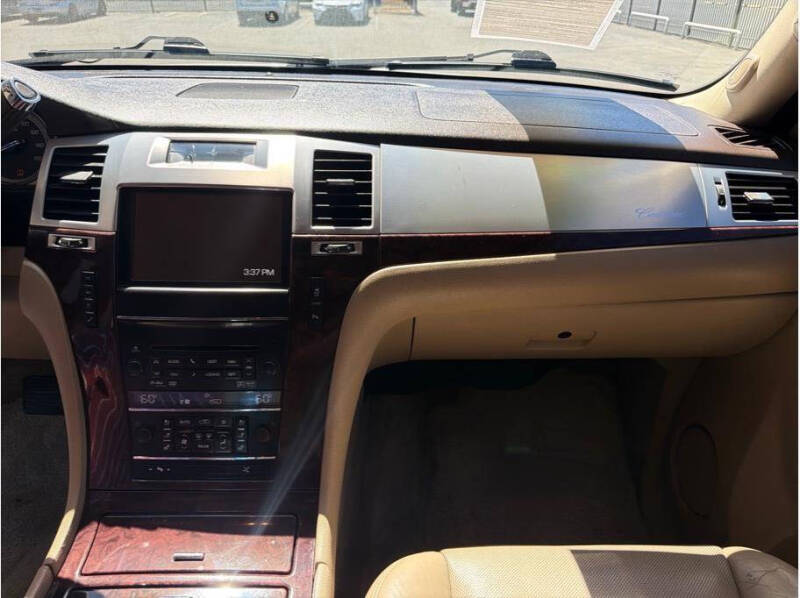 2014 Cadillac Escalade Premium