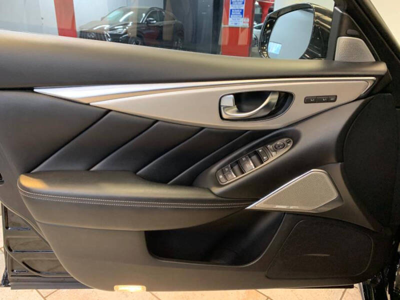 2022 Infiniti Q50 Luxe