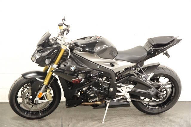 2016 BMW S 1000 R