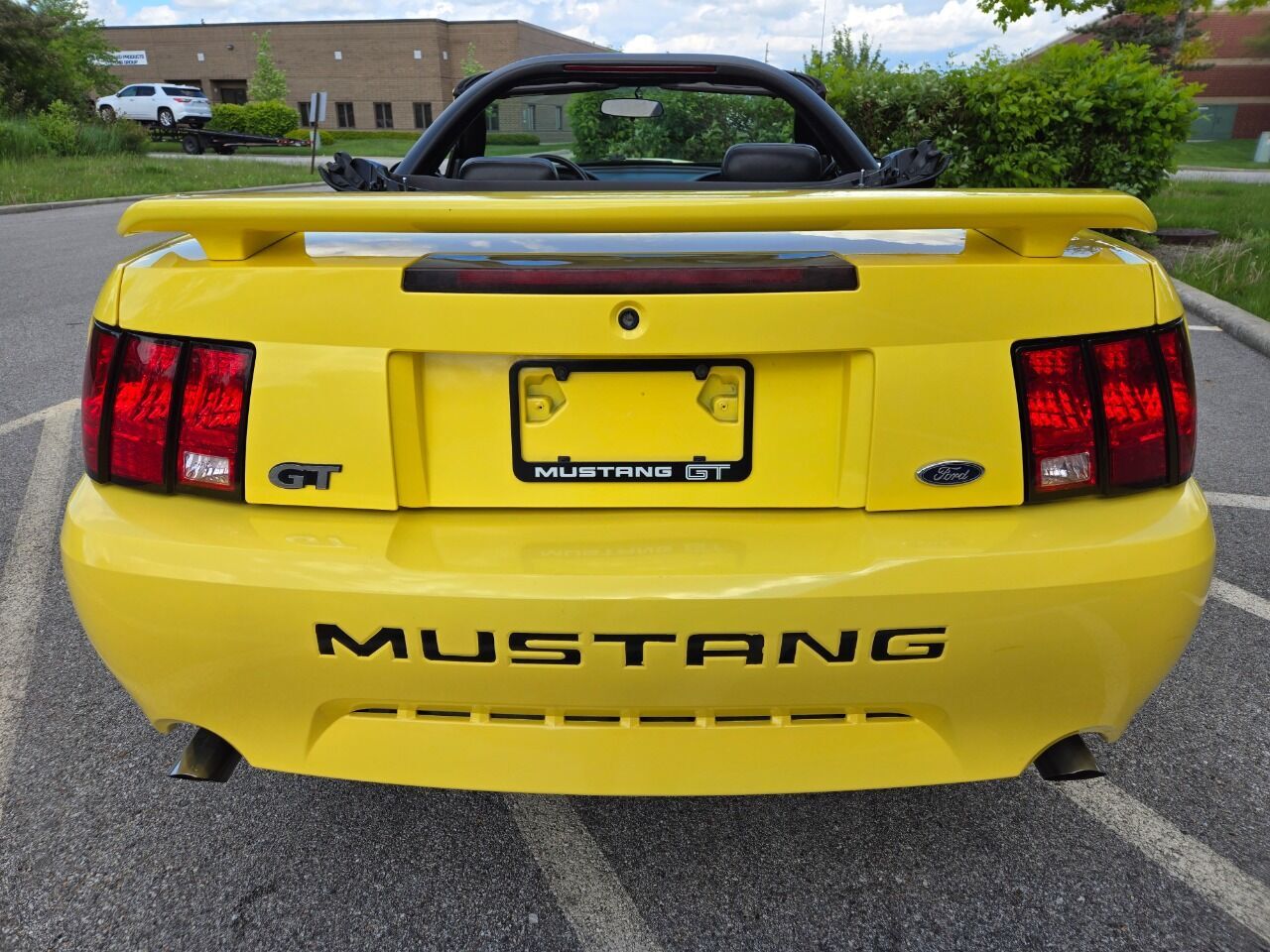 2001 Ford Mustang 40