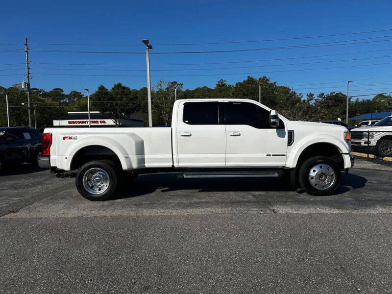 2022 Ford F-450 Super Duty Lariat