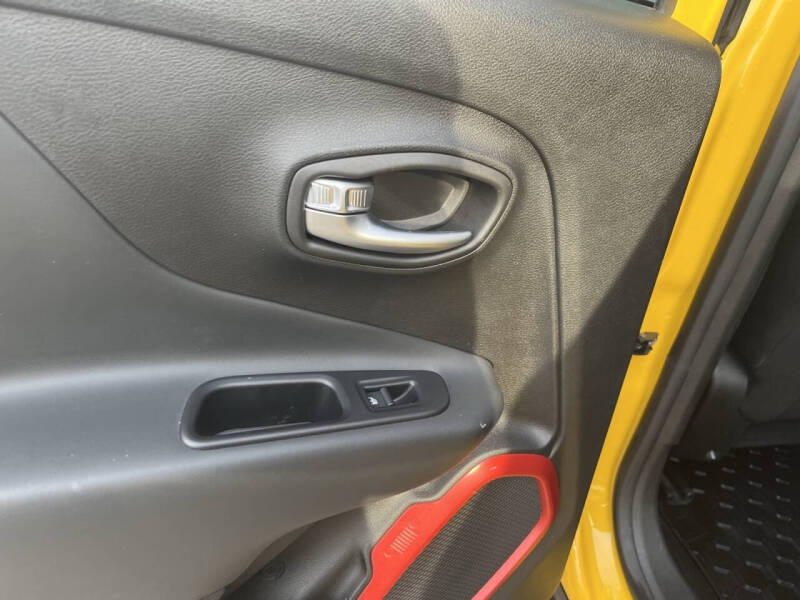 2017 Jeep Renegade Trailhawk