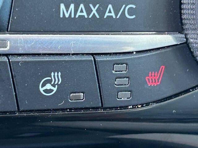 2022 Ford Escape Hybrid Titanium