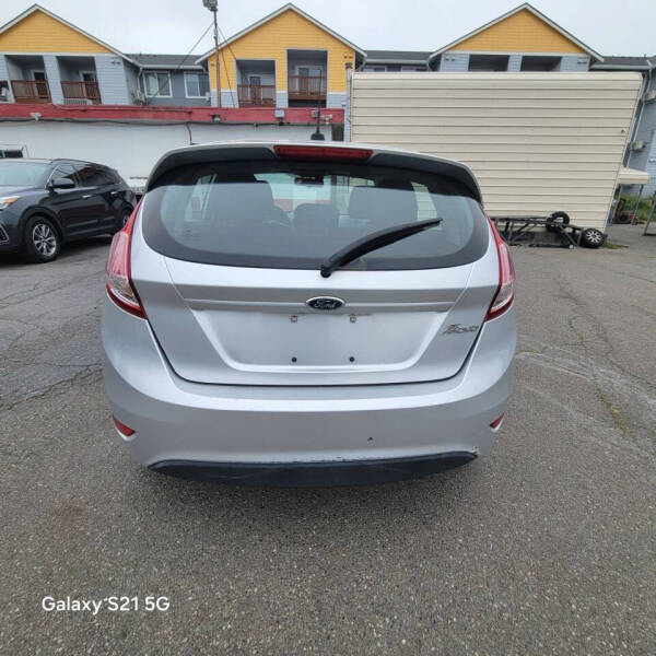 2016 Ford Fiesta S