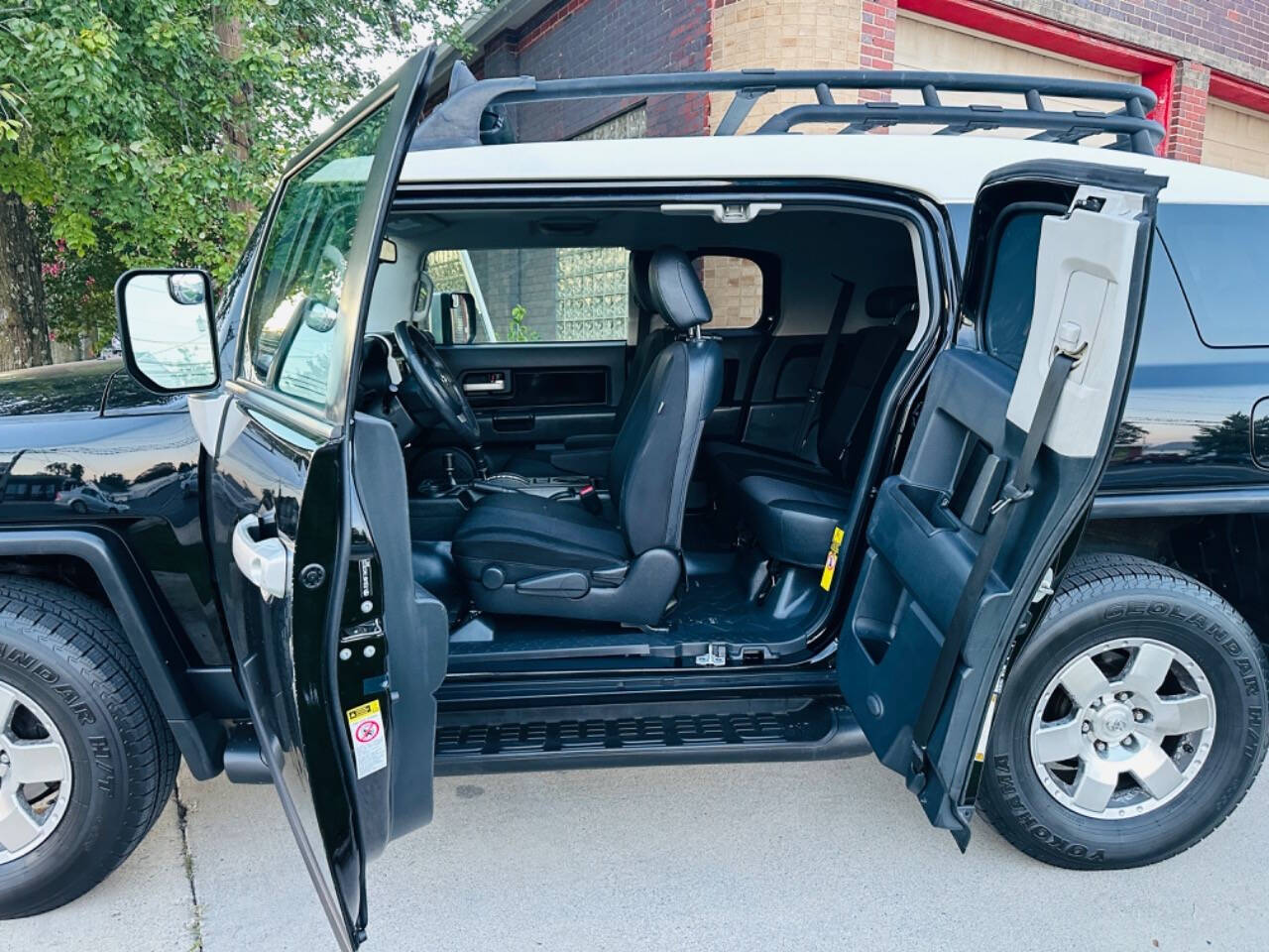 2010 Toyota FJ Cruiser Base photo 35