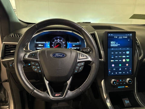 2021 Ford Edge ST