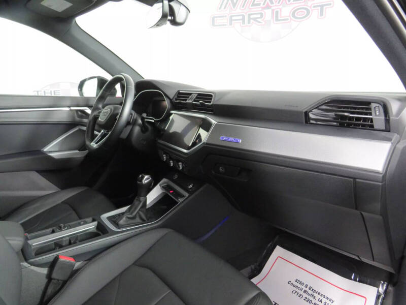 2021 Audi Q3 quattro S line Prem Plus 45 TFSI