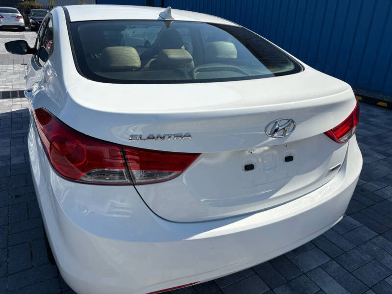 2012 Hyundai Elantra Limited