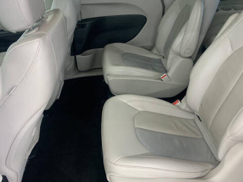 2021 Chrysler Pacifica Hybrid Touring L