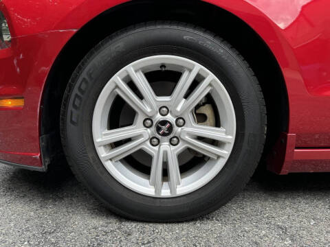 2013 Ford Mustang V6