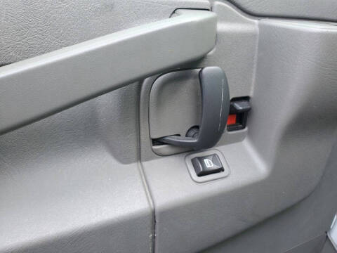 2018 GMC Savana 2500