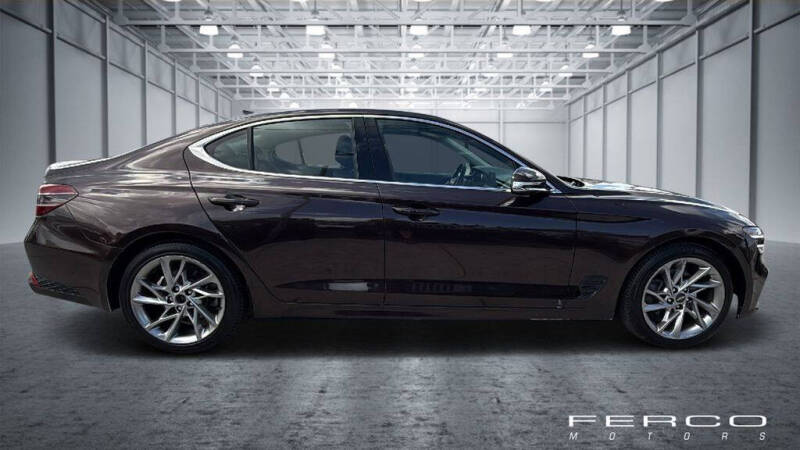 2022 Genesis G70